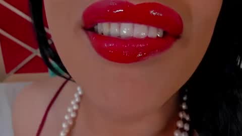 sweet_eliizabeth online show from June 24, 1:09 pm