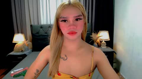 bea takashi  online show from April 14, 9:47 am