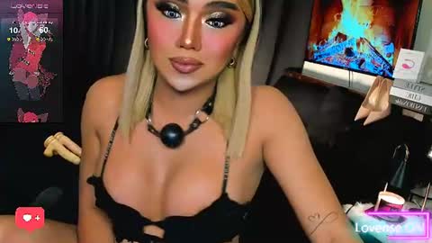BELLA online show from July 27, 3:52 pm