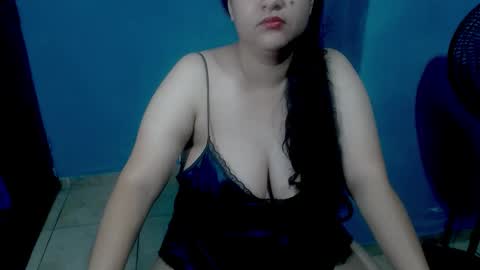 sweetkelly19 online show from March 25, 11:59 am