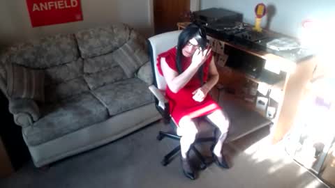 sweetlouise69 online show from May 22, 5:58 am