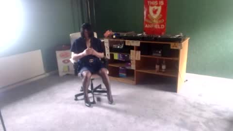 sweetlouise69 online show from July 25, 1:09 pm