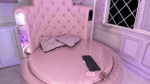 siren online show from April 15, 5:02 am