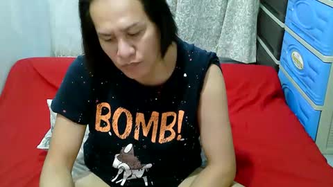 Snapshot of sweetpearlts4u chatting on October 19, 11:57 am sam online show from October 19, 11:57 am