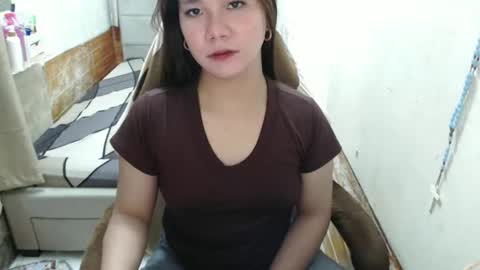 sweetsofia24 online show from March 3, 3:30 pm