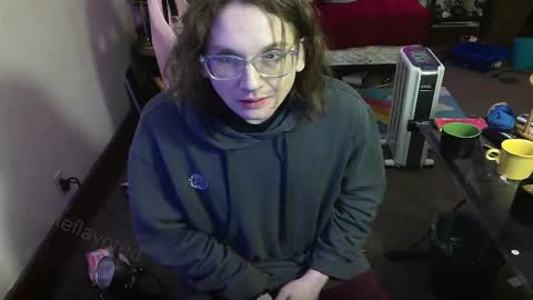 Snapshot of tasteflavored_femboy chatting on March 1, 10:45 am Taste online show from March 1, 10:45 am