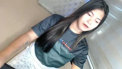 Snapshot of tasteofinnocent69 chatting on February 11, 5:37 am online show from February 11, 5:37 am