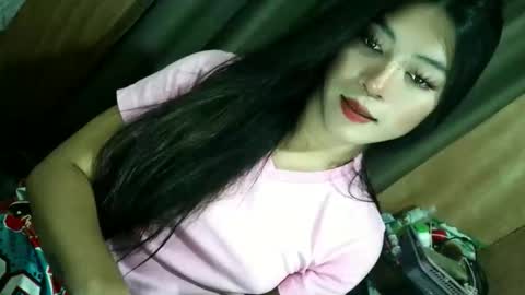Snapshot of tasteofinnocent69 chatting on October 19, 2:04 am online show from October 19, 2:04 am