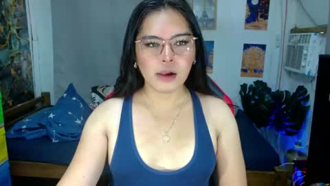 tgirlselena online show from April 20, 3:30 am