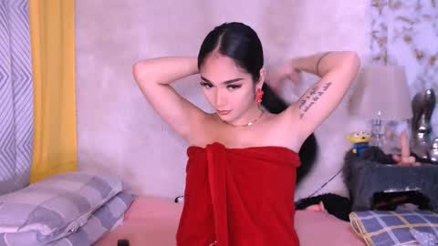 Snapshot of thalia_venture chatting on February 11, 12:27 pm Thalia online show from February 11, 12:27 pm