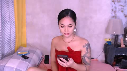 Snapshot of thalia_venture chatting on February 13, 12:43 pm Thalia online show from February 13, 12:43 pm