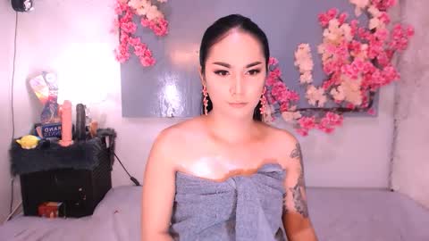 Snapshot of thalia_venture chatting on October 18, 10:41 am Thalia online show from October 18, 10:41 am