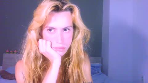 Yolanda online show from May 3, 6:12 pm