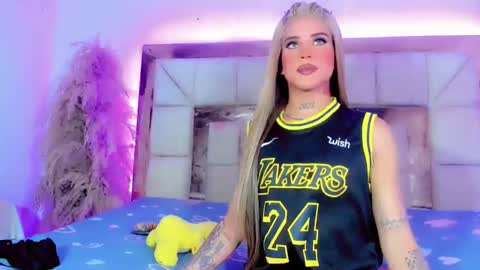 sofia online show from October 11, 11:12 am