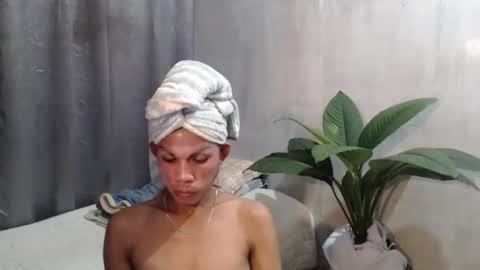 gil online show from March 20, 1:50 am