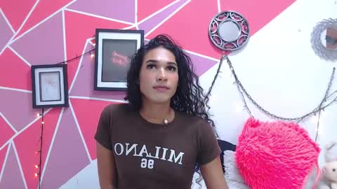 tifany_adamss online show from November 12, 9:14 pm
