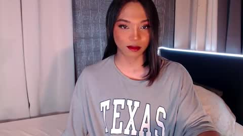 Snapshot of tina_allure chatting on September 30, 9:31 am Tina online show from September 30, 9:31 am