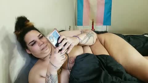 Snapshot of tinablow chatting on September 18, 4:56 pm Tina Blow online show from September 18, 4:56 pm