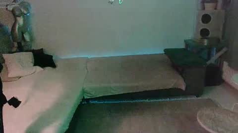 Snapshot of toyboybitchslut chatting on October 2, 3:07 am Patrizia online show from October 2, 3:07 am