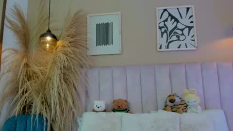 Tracy  online show from July 31, 1:33 pm