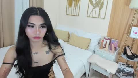 Snapshot of tranny_francine chatting on February 24, 10:59 am FrancineLunaCandy Gretch online show from February 24, 10:59 am