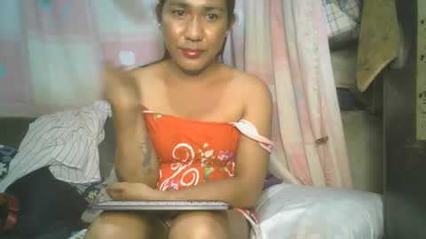 Snapshot of transhottie28 chatting on February 23, 11:55 am transhottie28 online show from February 23, 11:55 am