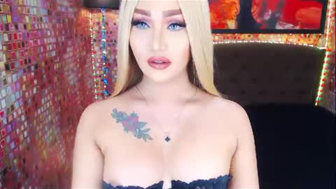 KYLIE BELLA  TS online show from February 27, 7:12 am