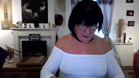 trinity1011 online show from July 25, 6:00 am