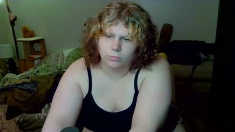 Gigi online show from June 27, 2:16 am