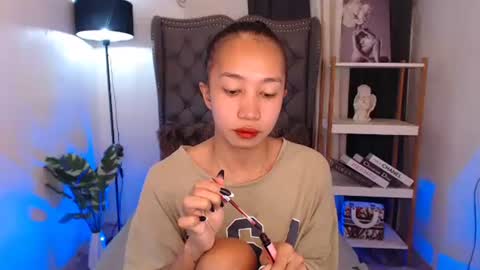 tskitty_girl online show from October 14, 2:45 am