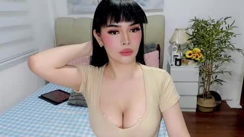 Graciella online show from February 7, 10:10 am