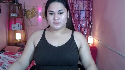 Snapshot of ur_baby_rebbecca chatting on October 13, 12:28 pm SINGLE online show from October 13, 12:28 pm
