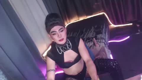 MISS ANNA online show from December 22, 1:54 am