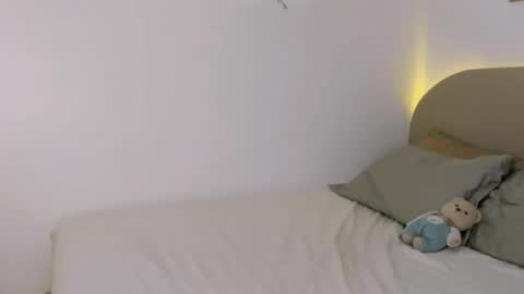 Veronica Lodge online show from April 2, 4:27 pm