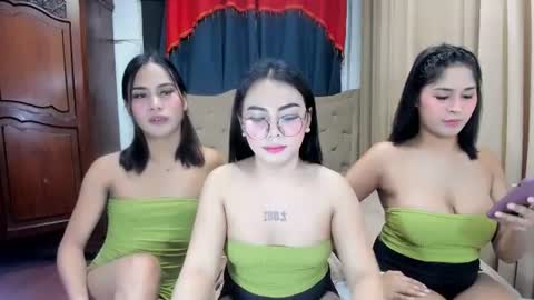 urhotgirl_sexyariela online show from June 26, 8:57 pm