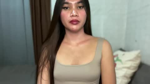 urhottylicious_cum online show from March 19, 12:27 pm