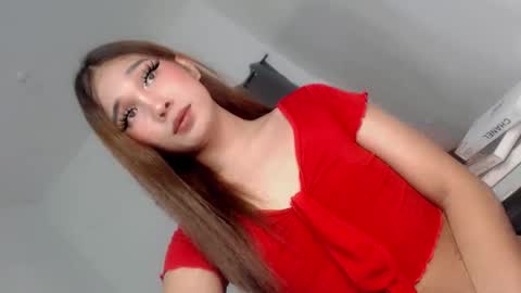 Snapshot of urlovelysizka chatting on October 13, 9:43 am Sizka online show from October 13, 9:43 am
