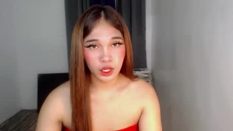 Snapshot of urlovelysizka chatting on October 17, 9:57 am Sizka online show from October 17, 9:57 am