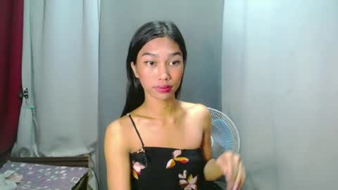 urloverjasmine_xx online show from June 23, 8:50 pm