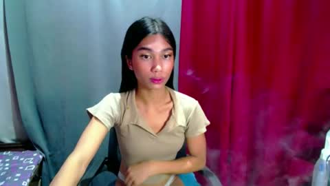urloverjasmine_xx online show from July 2, 3:50 pm