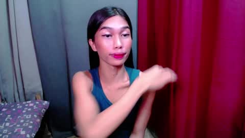 urloverjasmine_xx online show from July 17, 6:03 pm