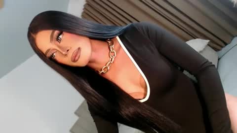 cecilia online show from April 1, 5:10 pm