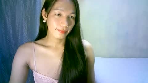 Snapshot of urpinaylovelyjuliaxxx chatting on January 6, 12:57 pm queen julia not into CHEAPGUY online show from January 6, 12:57 pm