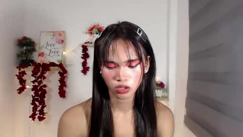 Snapshot of ursandra_xx chatting on February 3, 5:03 pm ursandra_xx online show from February 3, 5:03 pm