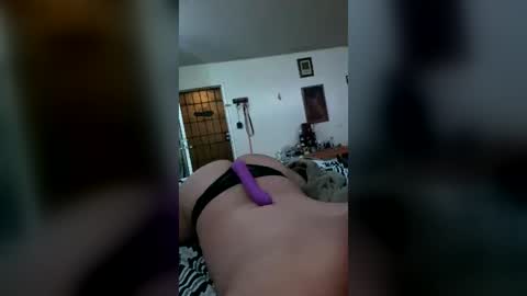 useranon334457 online show from July 29, 1:09 pm