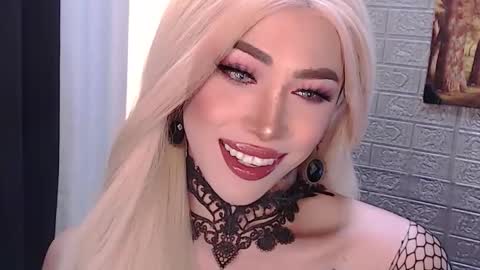 Amanda online show from November 25, 9:39 pm