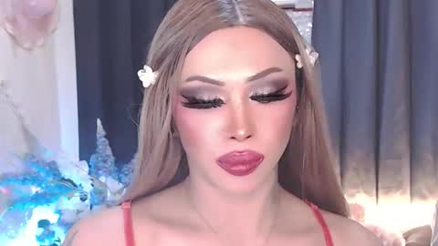 Amanda online show from April 18, 5:42 am