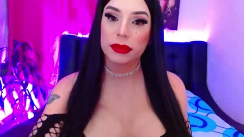 Snapshot of valeri_hilton chatting on January 25, 1:32 am valeri_hilton online show from January 25, 1:32 am