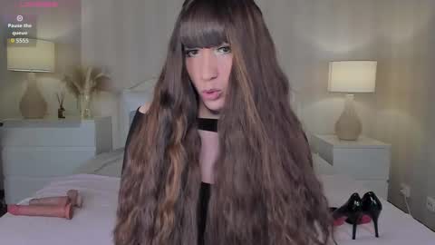 Snapshot of valeriasecret chatting on October 2, 5:30 am Valeria online show from October 2, 5:30 am