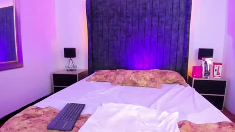 Vanessa Sexy Paris online show from January 7, 11:30 pm